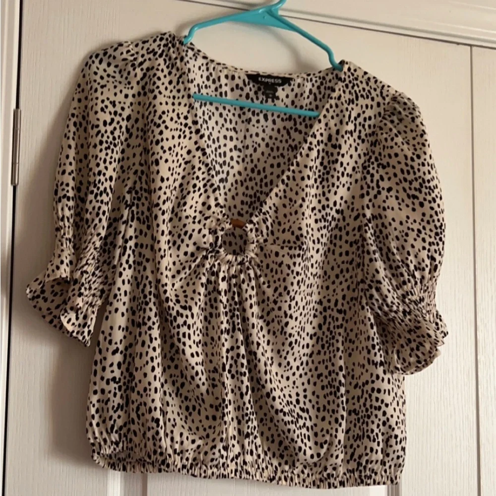 Express top - Picture 1 of 1